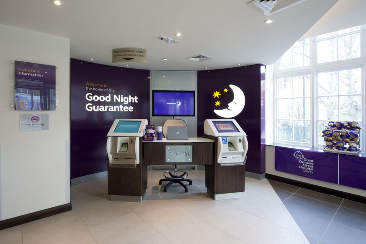 Premier Inn London Clapham Exterior photo
