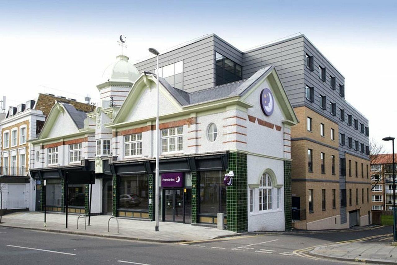 Premier Inn London Clapham Exterior photo