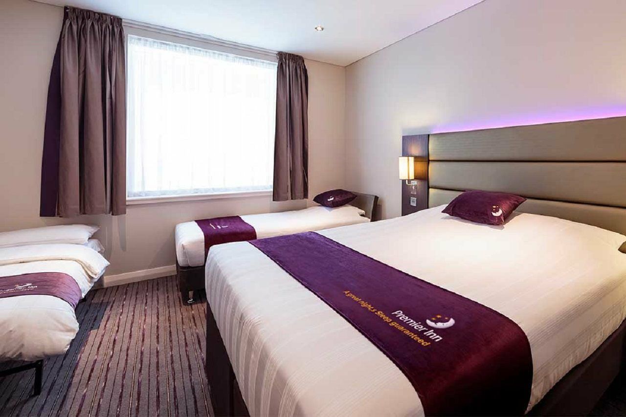 Premier Inn London Clapham Exterior photo